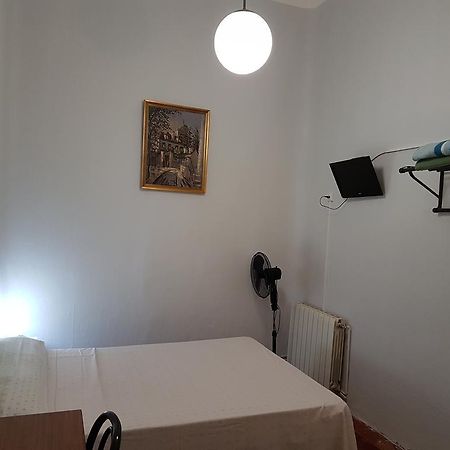 Pension Berti Madrid Exteriör bild